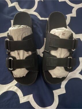 UGG Women’s Platform Black Double-Strap  Leather Slide Sandals 8 Goldenstar